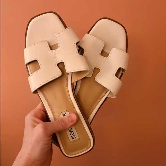 Steve Madden White Leather Maya Sandal - Picture 2 of 3